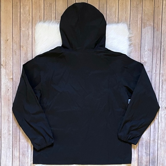 The North Face Men’s Class V Pullover In Black - Picture 3 of 6